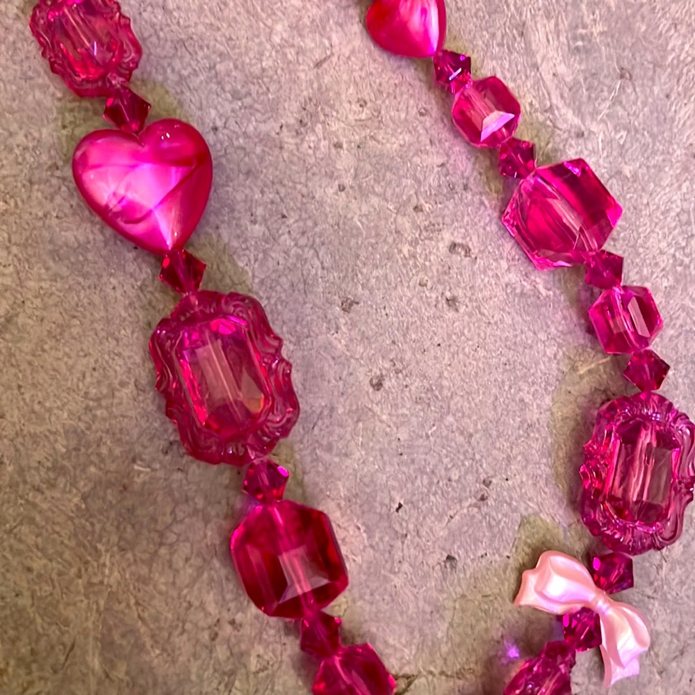 Tarina Tarantino pink Swarovski rhinestone Valentines Day heart necklace XL - Picture 4 of 17
